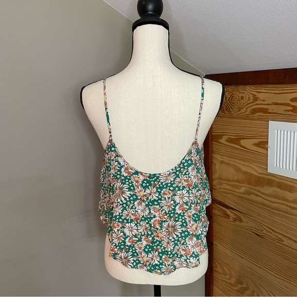 Timing Green Floral Spaghetti Strap Flowy Crop Tank Top Large - Picture 3 of 7